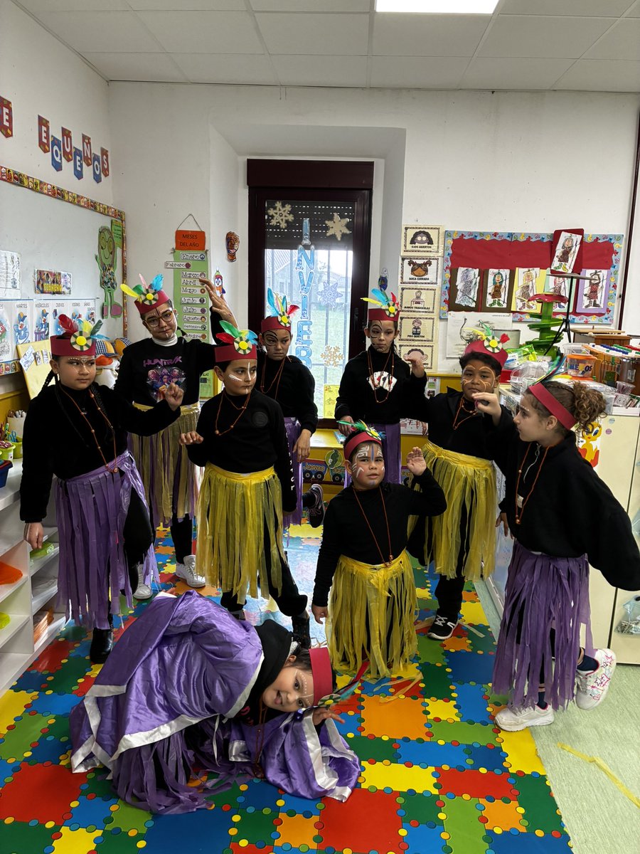 BajoCra's tweet photo. Desde el CRA Bajo Tormes deseamos que hayáis pasado unos felices Carnavales. Nosotros, atendiendo a nuestro proyecto anual, nos hemos caracterizado de tribus africanas. 🤗 https://t.co/G6RIDBIdp7
