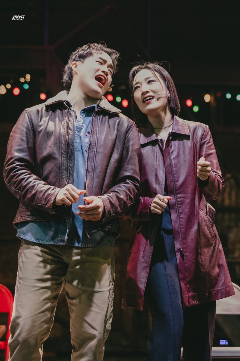 𝑺𝑻𝑰𝑪𝑲𝑬𝑻 tweet media