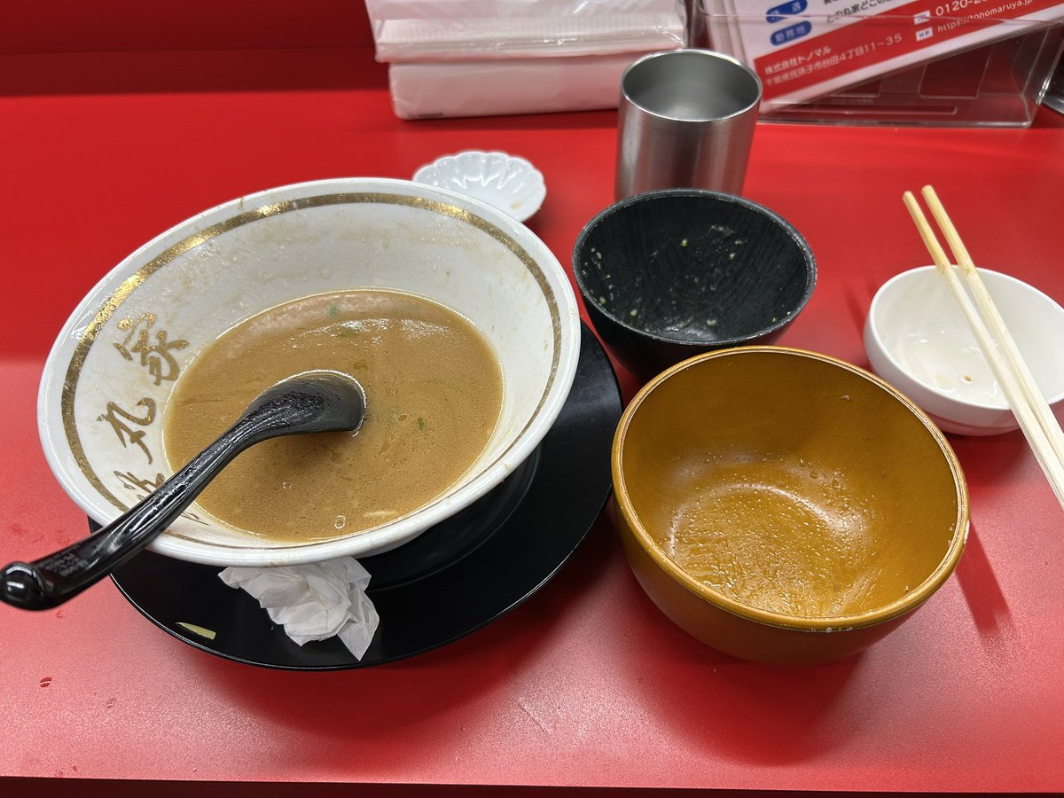 ラーメン食べられないマン tweet media