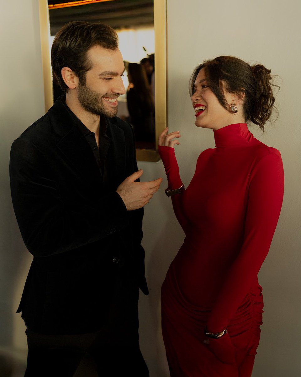 Sahipsizlerdizi's tweet photo. Akşama şu şekil keyif aldıran bir bölüm izlemeye hazır mısınız? 😎
 
#AzDev geri dönüyor! ❤️‍🔥
 
#Sahipsizler her çarşamba 20.00’de @startv’de! @OGMPictures https://t.co/GR17RSULGt