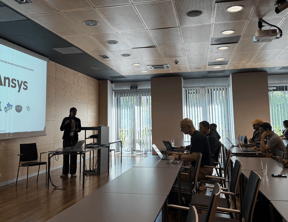 EuroSciPy tweet media