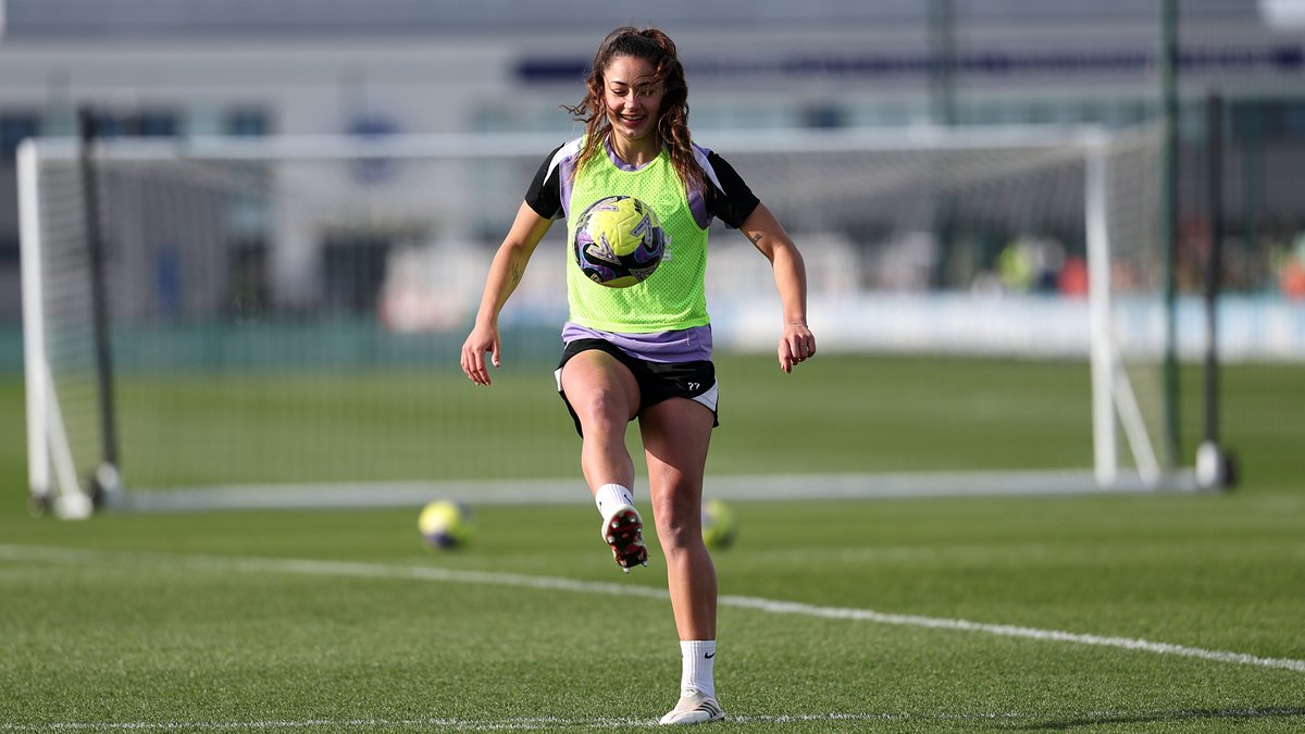 BHAFCWomen's tweet photo. Oh hey, @CarlaCamachooo!  😁👋 https://t.co/23TcK52ez3
