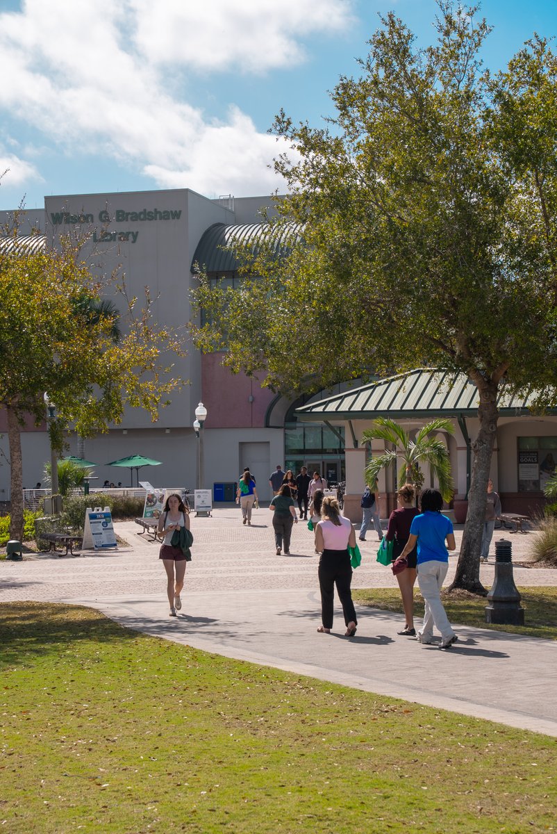 Florida Gulf Coast University tweet media