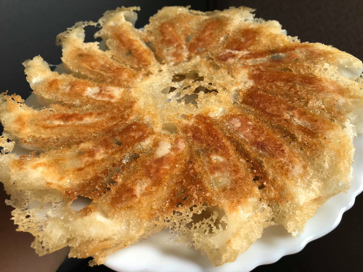 日中平和と世界平和を祈って、
みんなで餃子の写真をアップしませんか？
手作り餃子でも
お店で食べた餃子でも
スーパーやコンビニで買った餃子でも
ただ単に食べたい餃子でも
餃子で平和への祈りを広げませんか？

#平和餃子チャレンジ