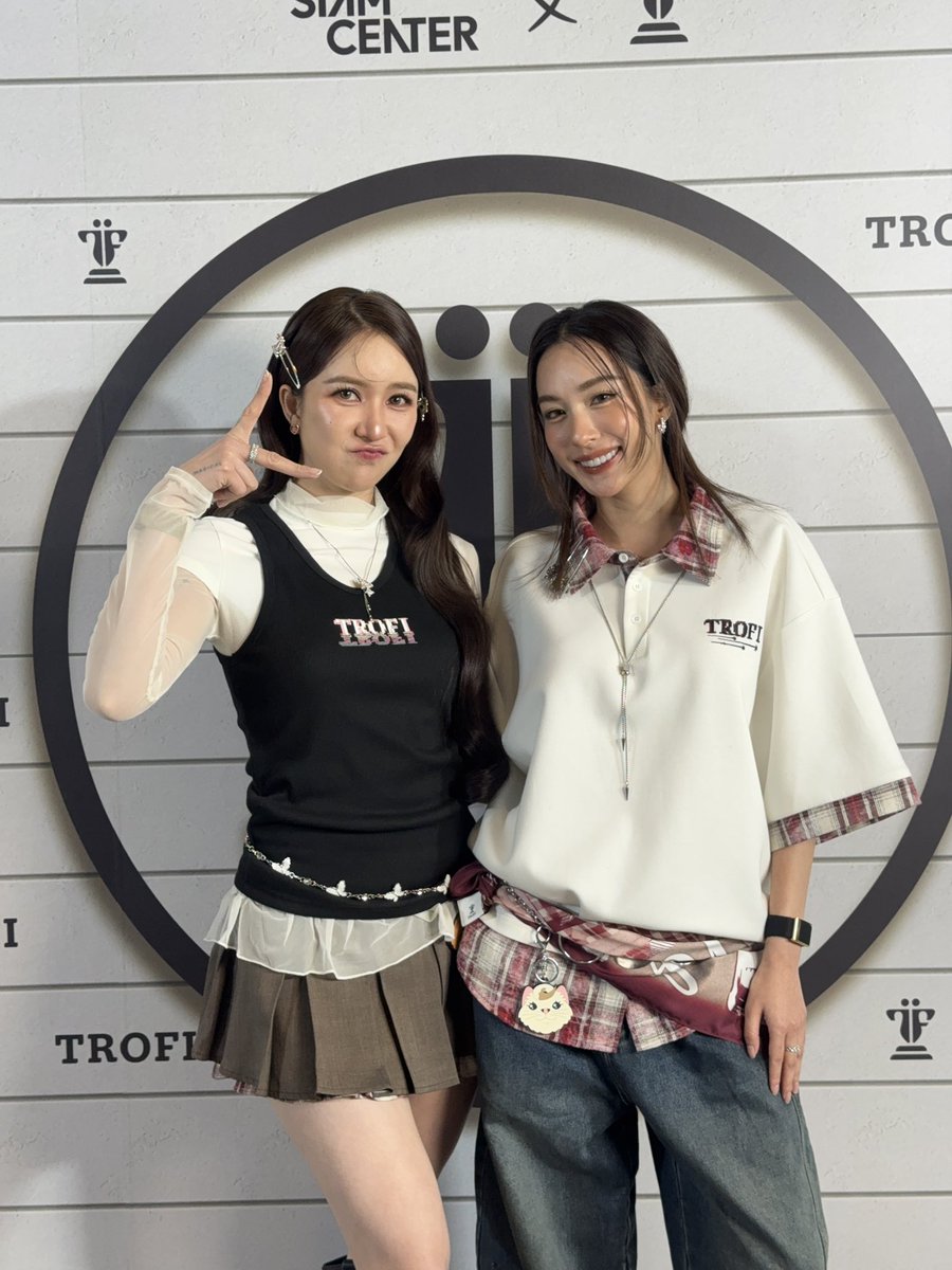 Junenannirin_TH's tweet photo. ลุควันนี้น่ารักมากกก แอดจะเป็นล..

TROFI2026 x EnjoyJune
#TROFIHVLxEnjoyJune

 https://t.co/WGyhjSlXhG