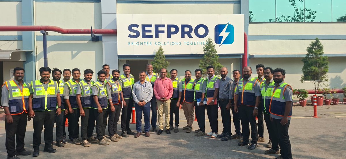 DGFASLI1's tweet photo. Gemini said
RLI Chennai conducted In-Plant Training at Saint Gobain (SEFPRO), Palakkad on 17.02.26. 42 managers attended the session on "Workplace Hygiene & OSHWC Code 2020" to enhance compliance. #RLIChennai #DGFASLI #IndustrialHygiene https://t.co/LsNBhNHRwn