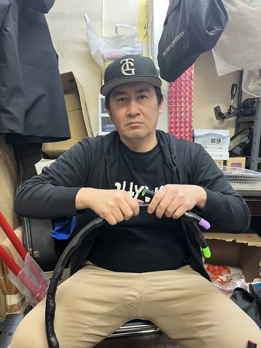 kitazawa1104's tweet photo. 新フルコースありがとうございました！！
初めてメインディッシュ獲れました！！
こんなに嬉しいとは！！
次回は4月23日！だーりんずさんメンバー加入！そしてゲストはシティホテル3号室です！激熱ライブ！！！ https://t.co/U6QLLB56ic