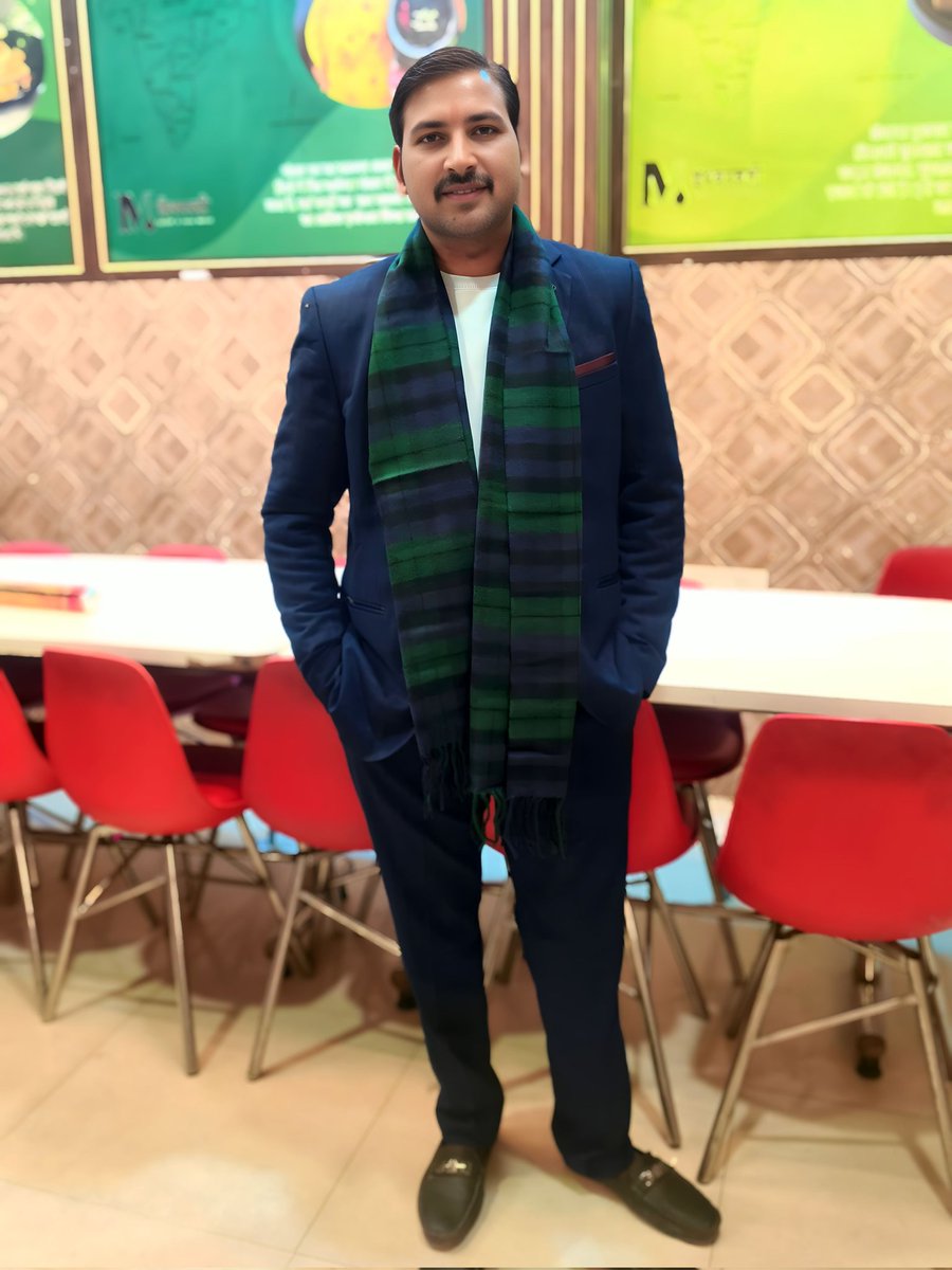 deshdeepak052's tweet photo. "व्यक्ति में इतनी ताकत हमेशा होनी चाहिए 
कि अपने दुख, अपने संघर्षो से अकेले जूझ सके.!!"

जय श्री राम 🙏🏻🚩
@Bjpdeshdeepak https://t.co/iYYHOVGbPB