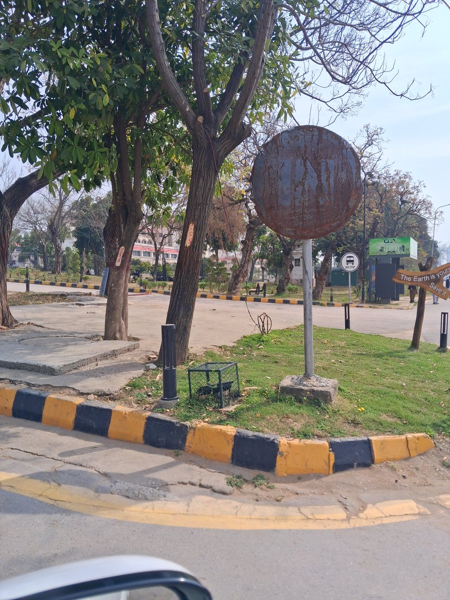 Why blank board?
#SupremCourtofPakistan
<a href="/CDAthecapital/">Capital Development Authority - CDA, Islamabad</a> 
<a href="/Matiullahjan919/">Matiullah Jan</a> <a href="/HussainAhmedCh8/">Hussain Ahmed Ch</a> <a href="/imranwaseem92/">imran waseem</a>