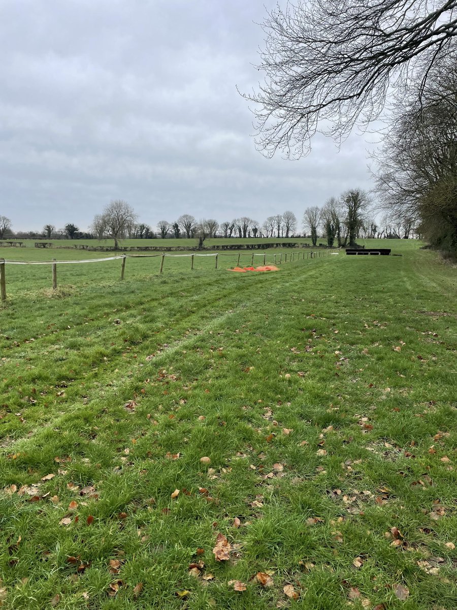 heyarnoldb's tweet photo. We roll into Kildorrery next Sunday for their annual point to point. The track at Rockmills Farm is in fantastic order despite the recent weather, wrap up well bring the dog and the kids too!
First race 1pm 📍 P67 RF25 https://t.co/jzY2T50dgP