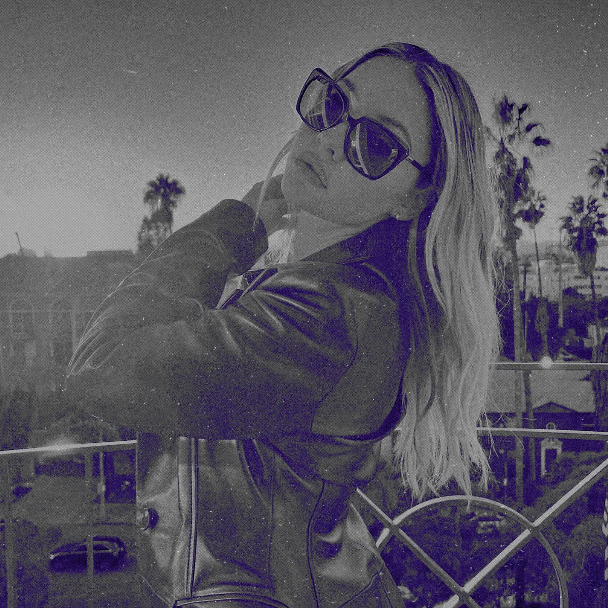 𝐒͟𝐀͟𝐑͟𝐀͟𝐇͟. tweet media