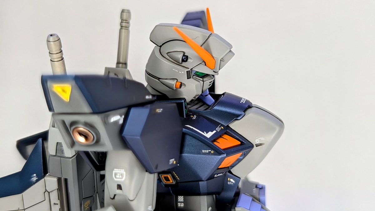 横顔を載せると何かいい感じにいろいろおりゃーって伸びるって聞いたよ