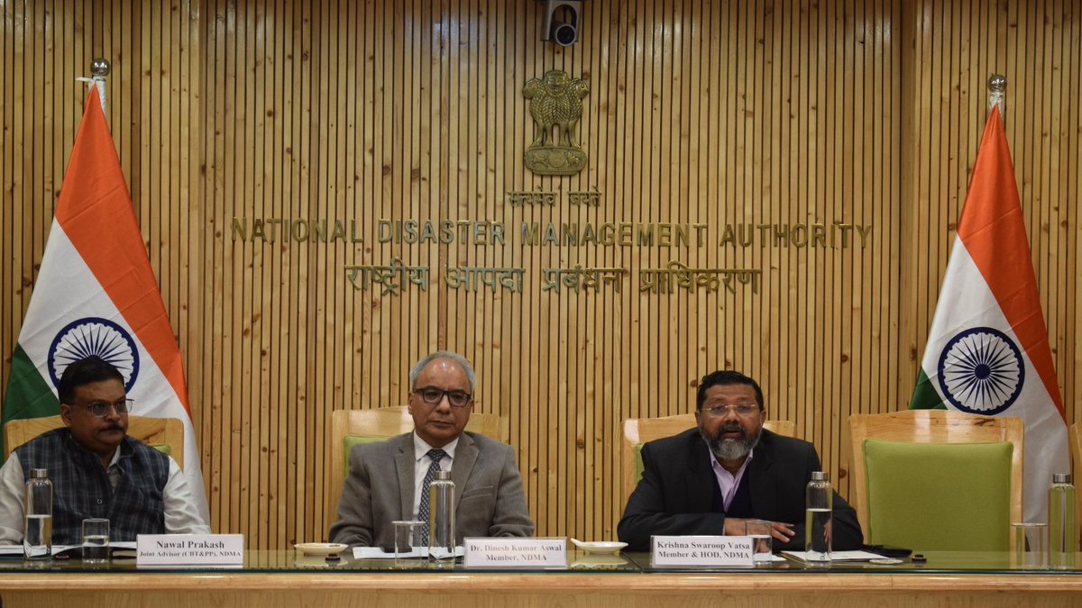 ndmaindia's tweet image. Participants of the International Course on 13th Comprehensive Disaster Risk Management (DRM), organised by @nidmmhaindia, visited @ndmaindia as part of their orientation programme. 
#NDMA #DRR #disasterstudies #nidm