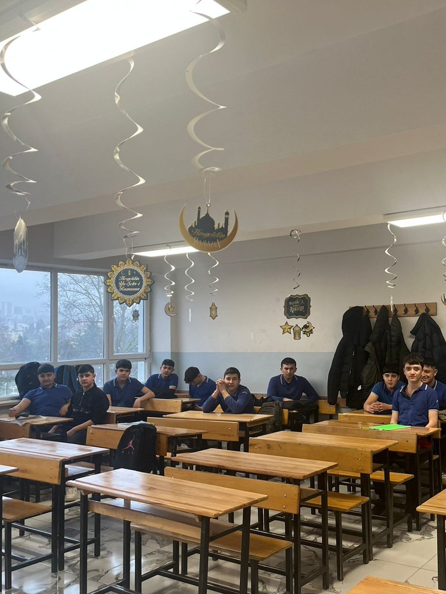 Mübarek Ramazan ayının gelmesi münasebetiyle sınıflarımızda Ramazan Köşesi oluşturuldu. Emeği geçen öğretmen ve öğrencilerimize teşekkür ederiz. 
tokateml.meb.k12.tr/icerikler/okul…
<a href="/tcmeb/">Millî Eğitim Bakanlığı</a> <a href="/tokatvaliligi/">Tokat Valiliği</a> <a href="/tokatmem/">Tokat İl Milli Eğitim Müdürlüğü</a> <a href="/Tokat_mte/">Tokat Mesleki ve Teknik Eğitim</a>