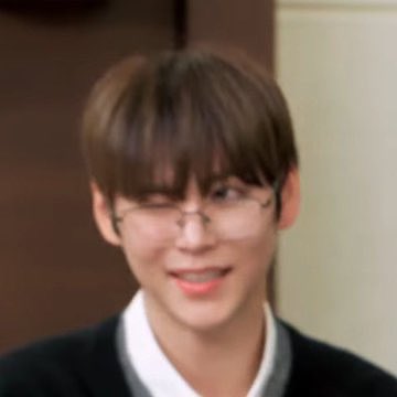 같은 윙크 다른 느낌