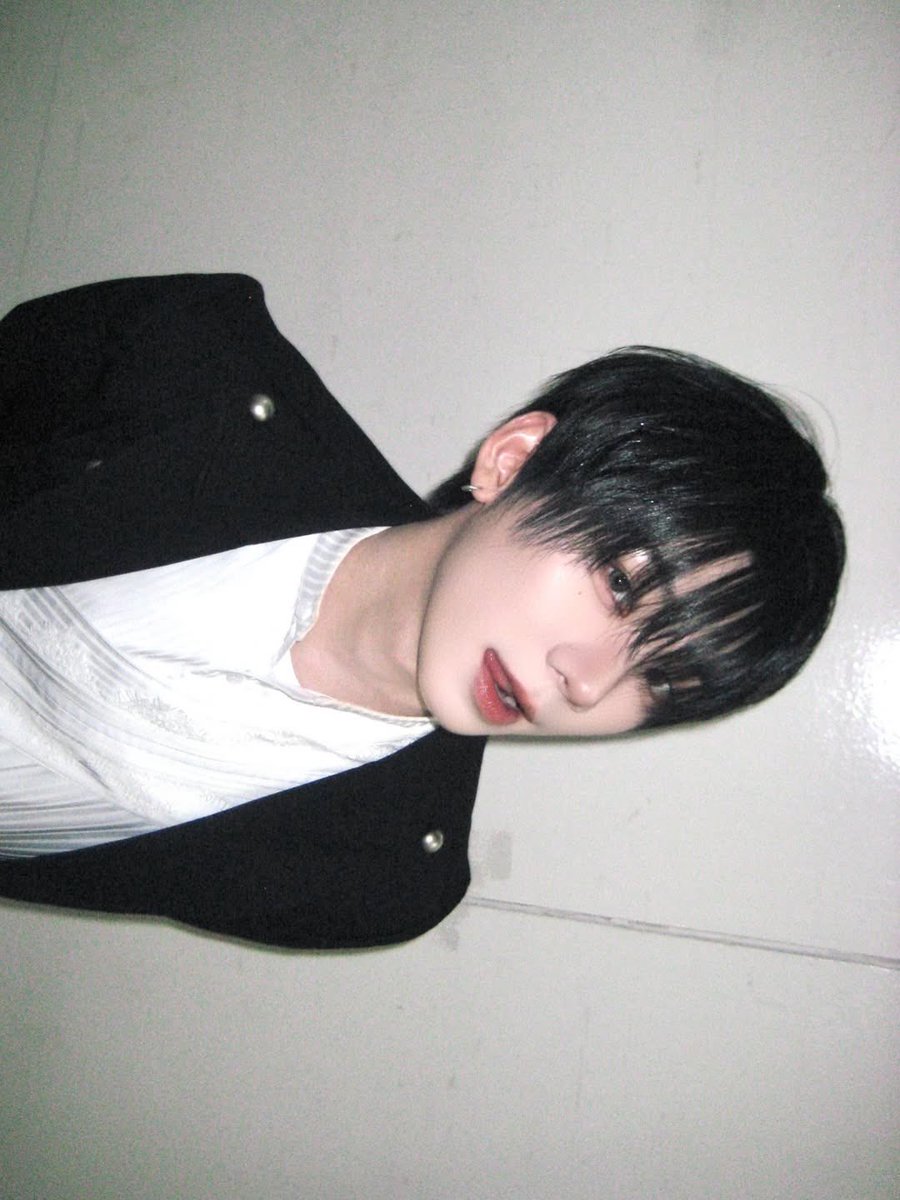 📸] 260218 - HAN UPDATE FROM @AHOF_official IG POST “9️⃣ in