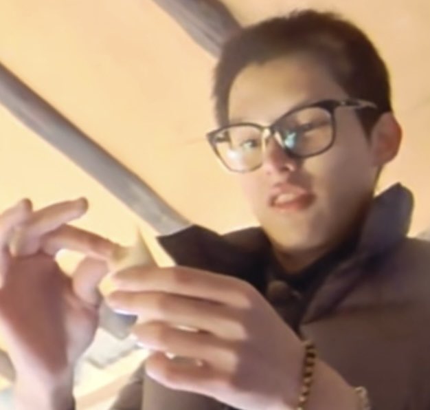 coretised's tweet image. why is mandu making mandu?