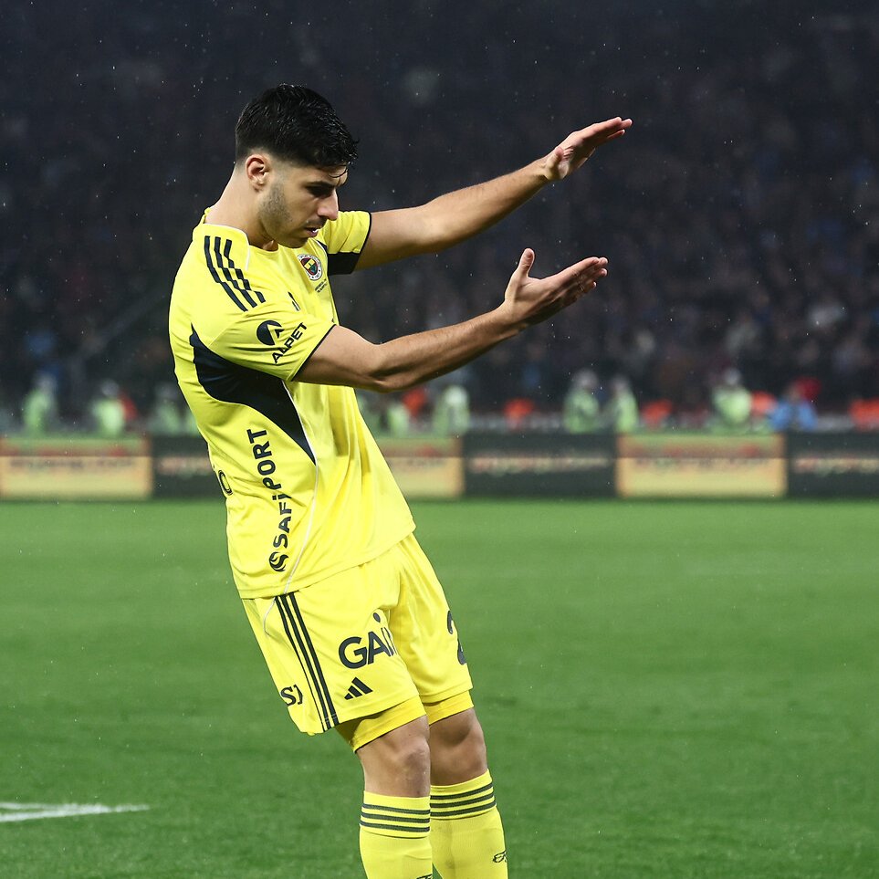 mackolik's tweet image. Fenerbahçe, Marco Asensio'nun sözleşmesini uzatmak ve İspanyol oyuncuya kaptanlık vermek istiyor.

📰 Sözcü