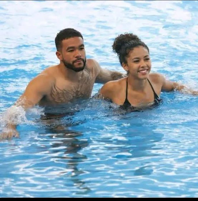 Xterios1's tweet photo. @CFC_Carneyy beautiful couples https://t.co/smE66EehVL