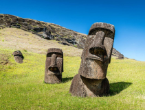 SebastianRochaZ's tweet photo. 🔹Hoy se concreta el viaje mas inútil de la historia.

El de @GabrielBoric a Isla de Pascua 🗿

Un Presidente ya sin ninguna capacidad de gestionar nada en favor de la isla, un viaje millonario solo por cumplir.

Un gobierno que se lleno la boca con los pueblos originarios, y donde no hubo absolutamente ningún avance en materia de calidad de vida de esas comunidades.

Otro fracaso mas del Gobierno de Gabriel.