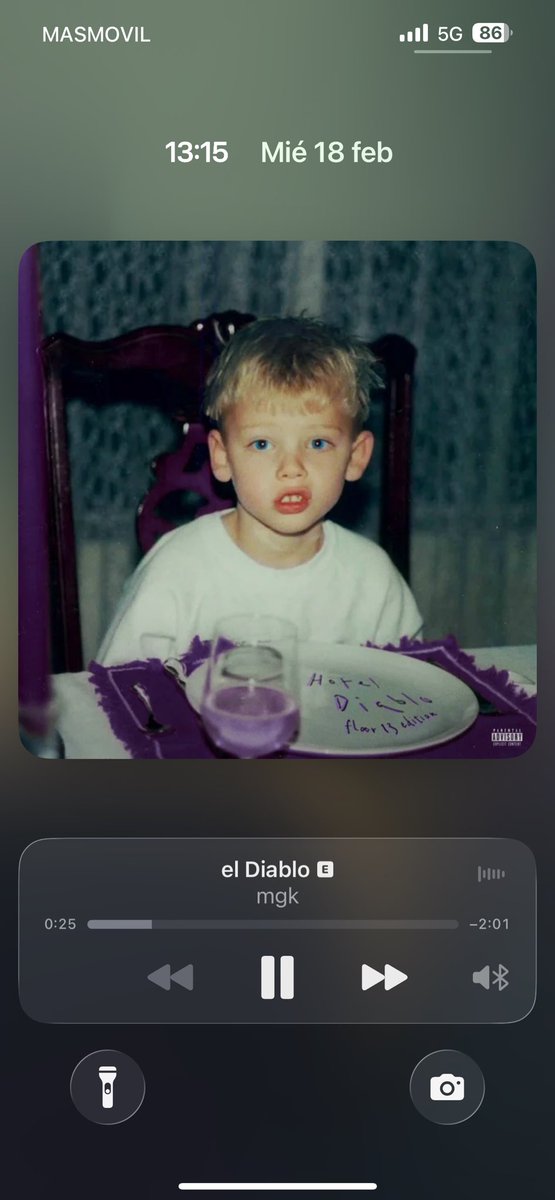 Best song ever <a href="/machinegunkelly/">13</a>