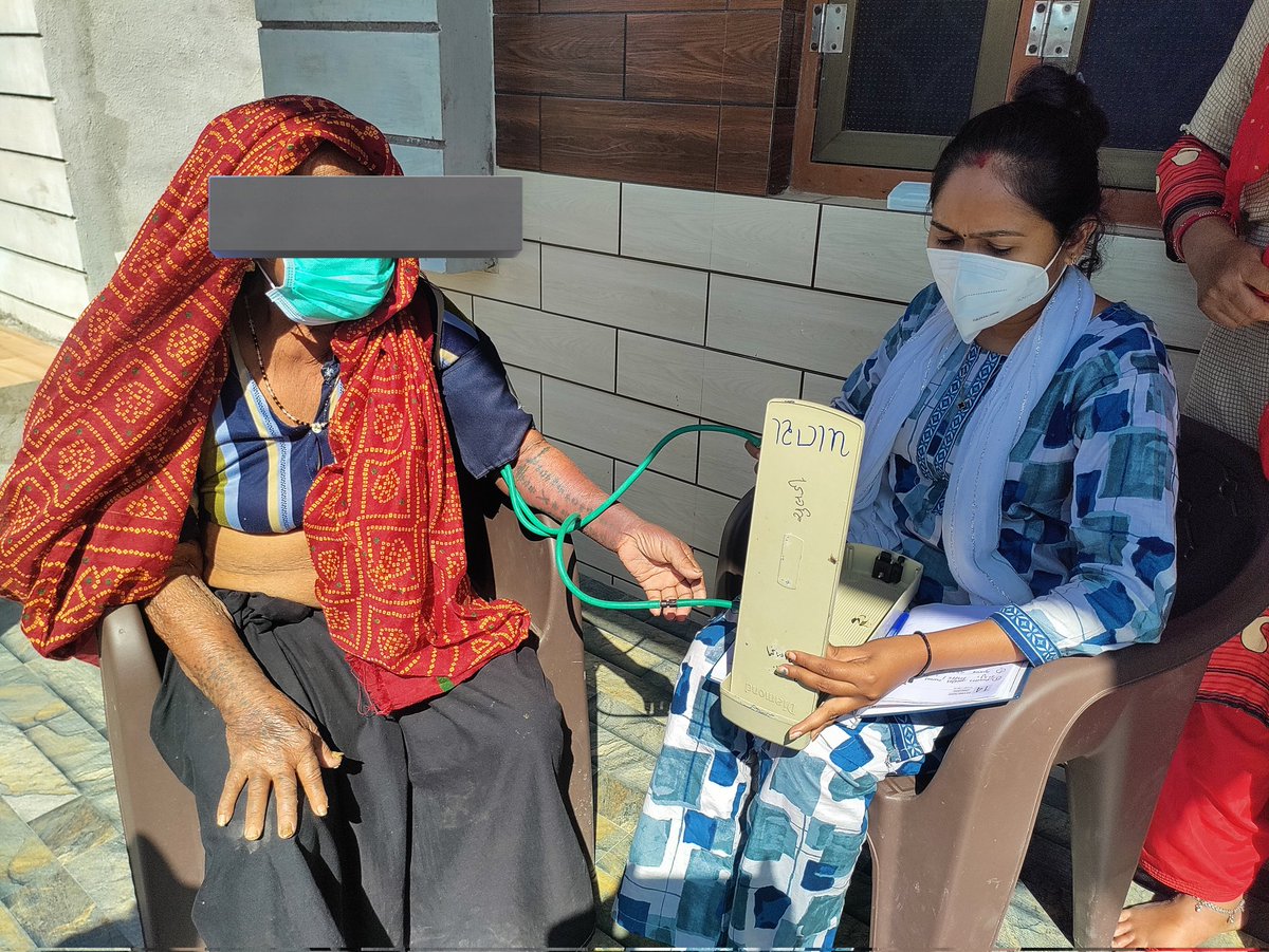 ArogyaAam71547's tweet photo. INTIAL HOME VISIT BY CHO, A.F. , ASHA OF NEW DETECTED PULMONARY TB PATIENT AT PATRA ....NUTRITION COUNSELLING,TPT COUNSELLING TO CONTACT FAMILY MEMBERS ALSO PUT ON TREATMENT EXPLAIN ALL NEW INITIATIVES IN NTEP https://t.co/0g3xC2ckja