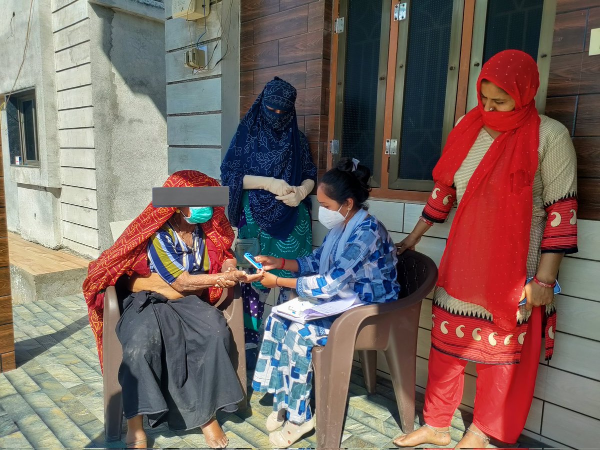 ArogyaAam71547's tweet photo. INTIAL HOME VISIT BY CHO, A.F. , ASHA OF NEW DETECTED PULMONARY TB PATIENT AT PATRA ....NUTRITION COUNSELLING,TPT COUNSELLING TO CONTACT FAMILY MEMBERS ALSO PUT ON TREATMENT EXPLAIN ALL NEW INITIATIVES IN NTEP https://t.co/0g3xC2ckja