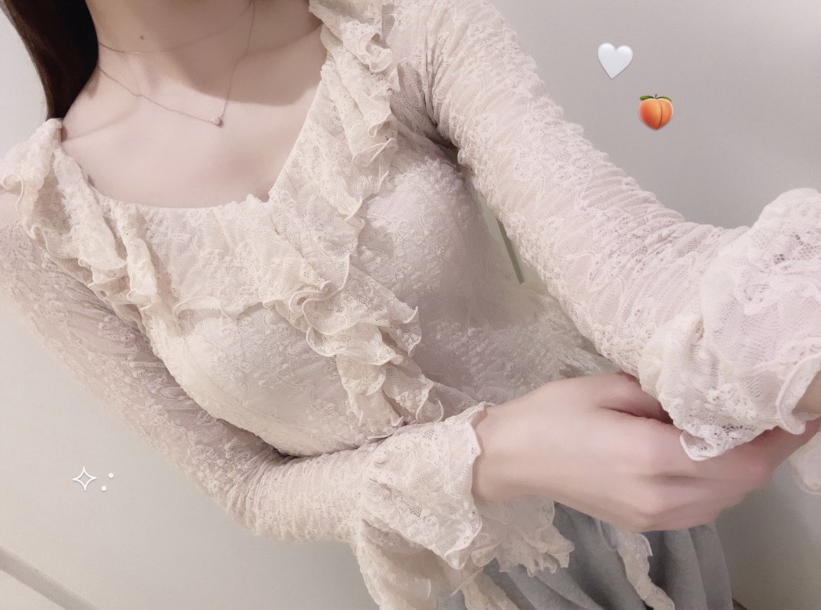 ネックレスはCENEのこの2つ重ね付けしてます🩶 CENEは2000〜3000円