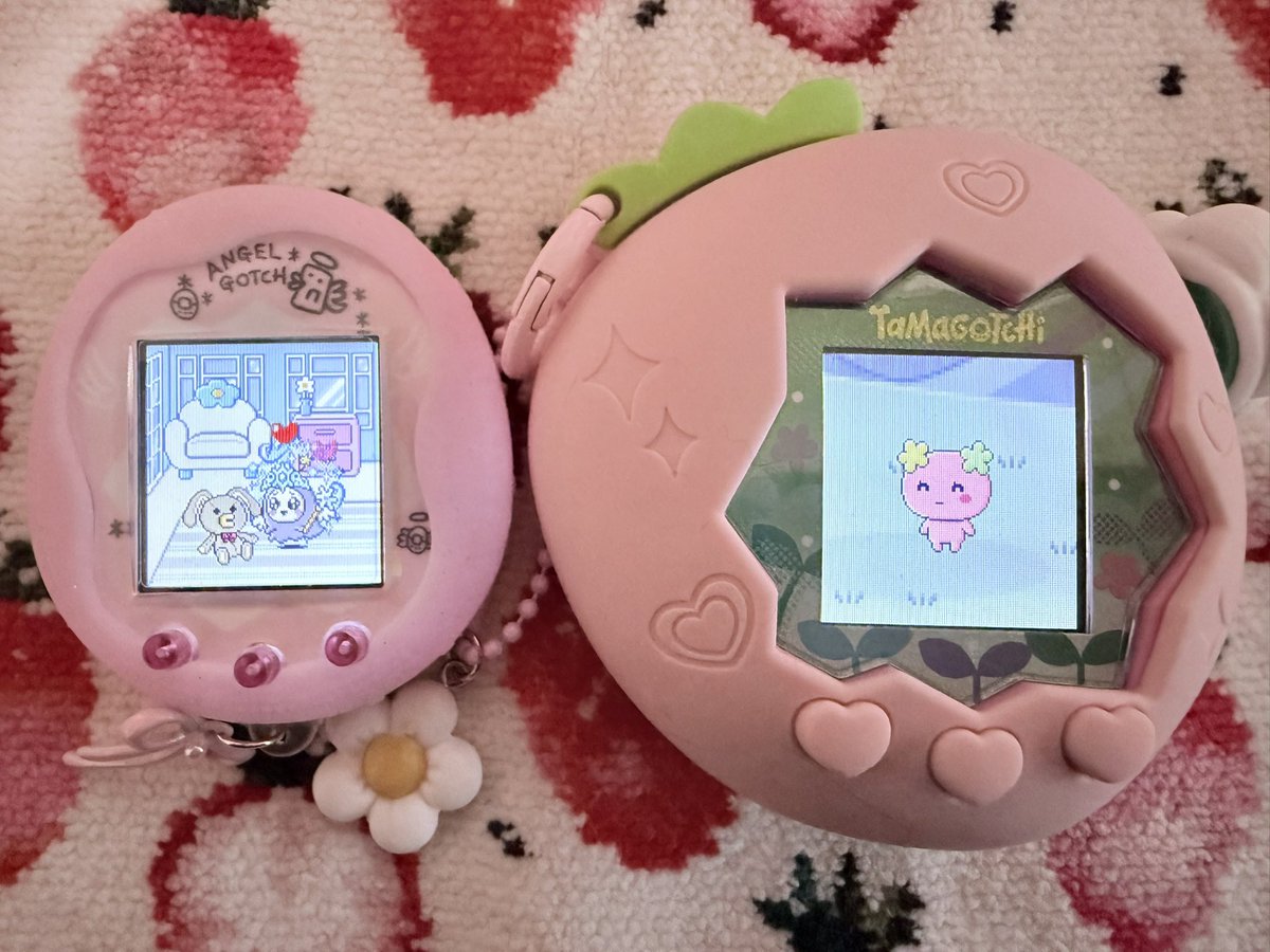 paseri628's tweet photo. ぴゅえるっちを育てたくて
たまごっちユニ買ったけど
結局たまパラにも
手を出してしまった🤣

楽しい...🫶 https://t.co/a62FJyrjTH