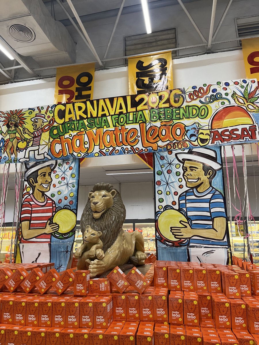 Está brotando leão do chão para o centenário da <a href="/GresEstacioDeSa/">Estácio de Sá</a> para o próximo ano, até no mercado tem leão. #carnaval #RioCarnaval2026 #Globeleza