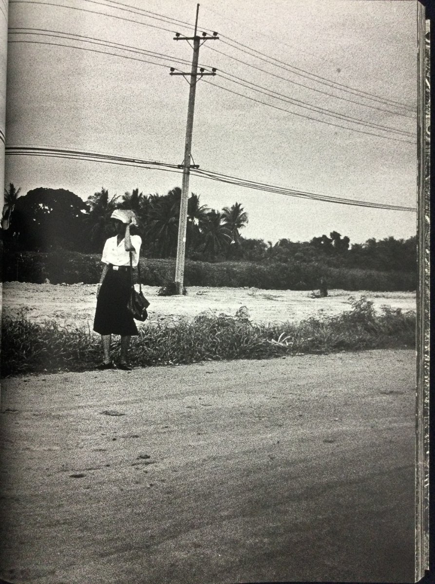 Daido Moriyama - The Tropics - 2010

Published by Kodansha - 300 pages - 22 x 30 cm

First edition. Softcover photobook. In good condition.

Available on <a href="/Bakunen_Photo/">Bakunen - Rare Photobooks, Records, Art Store</a> 

bakunen.com/4242-daido-mor…

#daidomoriyama #photobooks