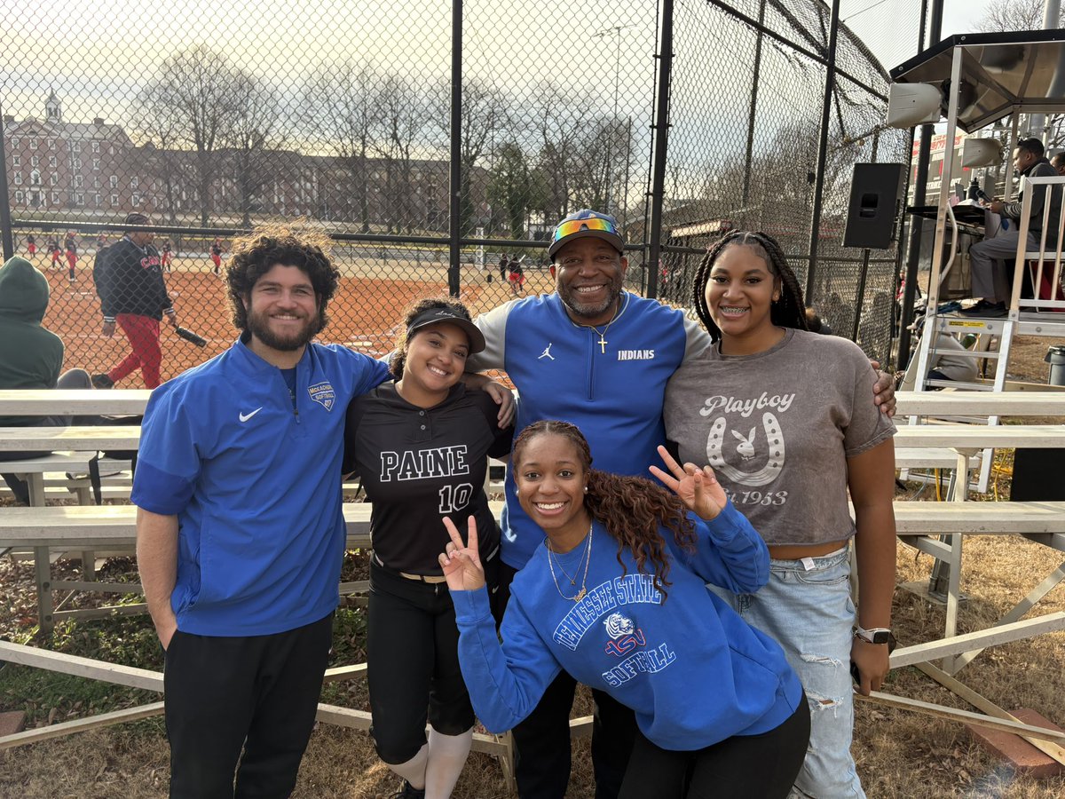 lundyn_smith28 tweet media