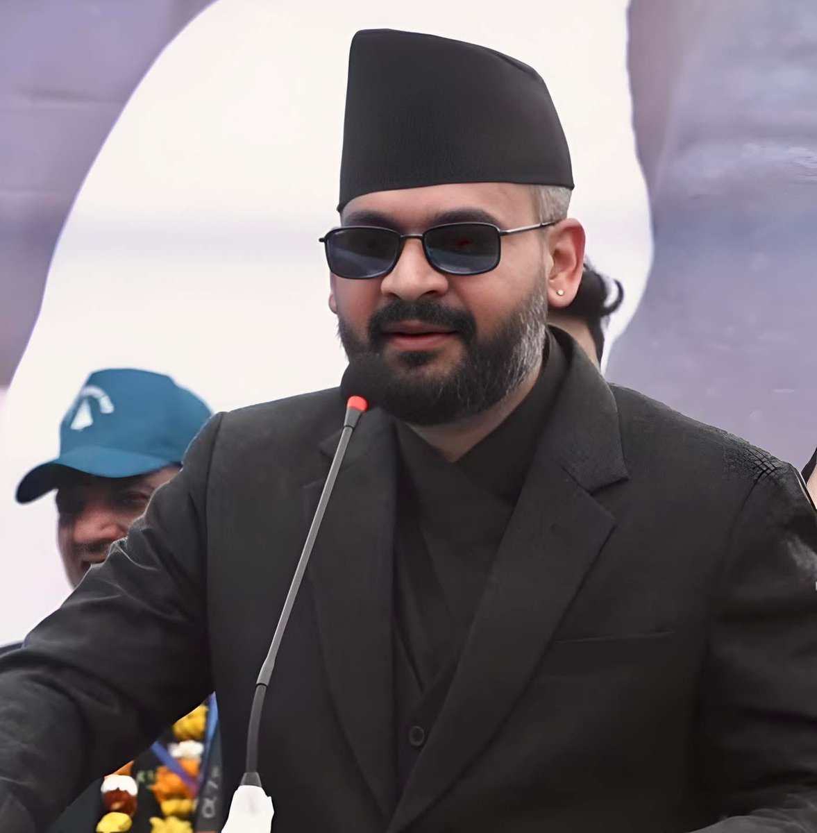 Balen Shah in Dhangadi program says, "खल्तीमा पै'सा नभएको विपन्न गरिबले शिक्षा पाउनु पर्यो । त्यो हो हाम्रो एजेन्डा । खल्तीमा पै'सा नभएको विपन्न गरिबले स्वास्थ्य उपचार पाउनु पर्यो । त्यो हो हाम्रो एजेन्डा । २ वर्षमा बन्ने बाटो २० वर्षमा पनि बन्दैन । डेढ वर्षमा बन्नुपर्यो । त्यो