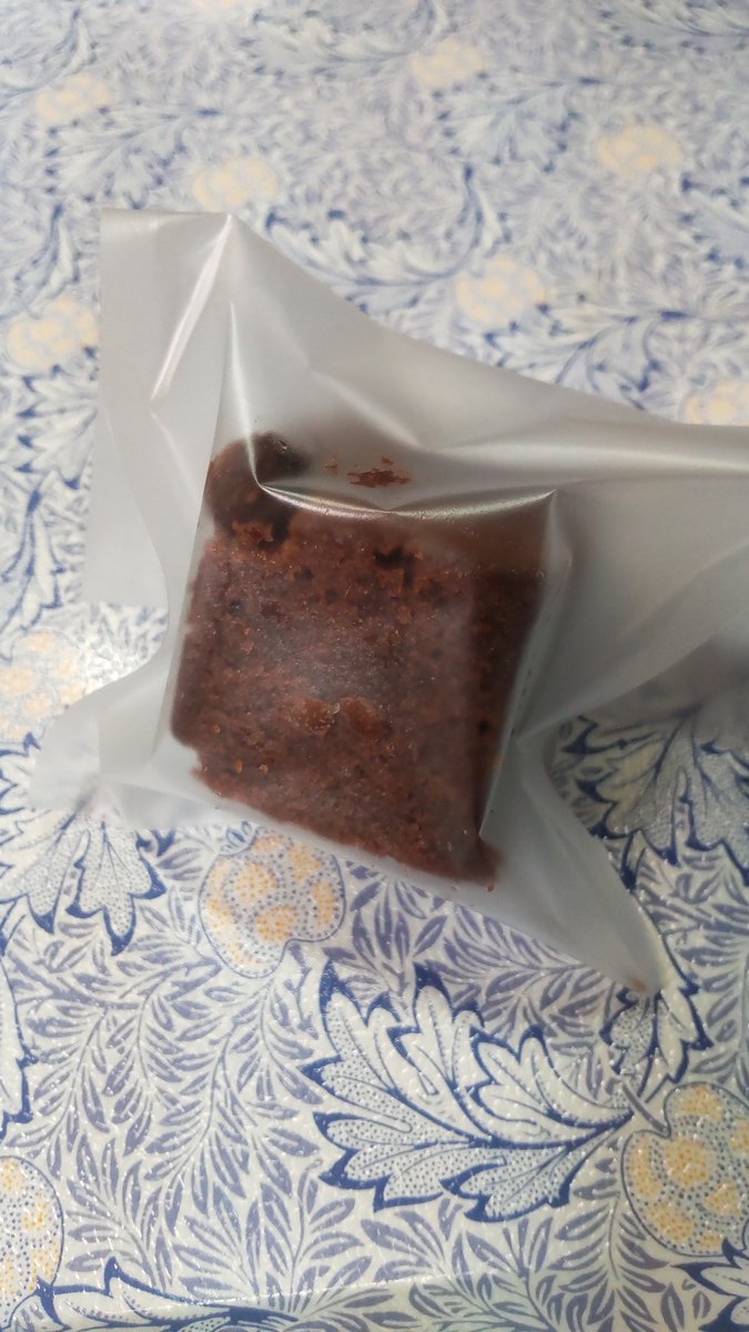IMPREZA_RED's tweet photo. 今年のバレンタインのお菓子達。週末にちょっとしたお楽しみ会があったのでその時用はチョコケーキ作って持っていきました。 https://t.co/WidFYMVjSC