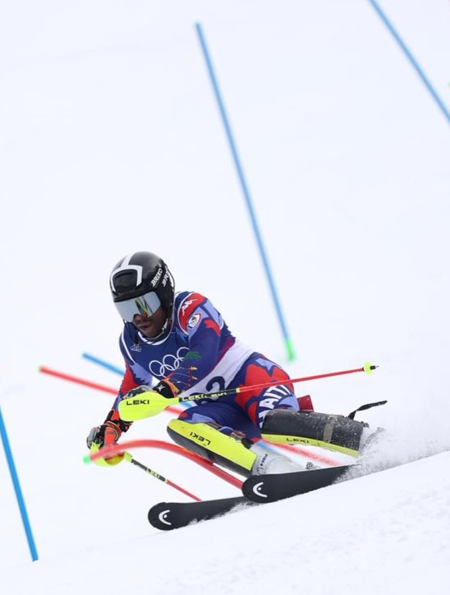 lequotidien509's tweet photo. JO d’hiver 2026 : 🇭🇹 Richardson Viano signe une performance historique en prenant la 29e place du slalom masculin à Bormio. Une entrée dans le top 30 mondial qui marque une étape majeure pour le ski haïtien. #JO2026 #Ski #Haïti #Viano #Bormio #lequotidien509 https://t.co/lEbMCkuGbj