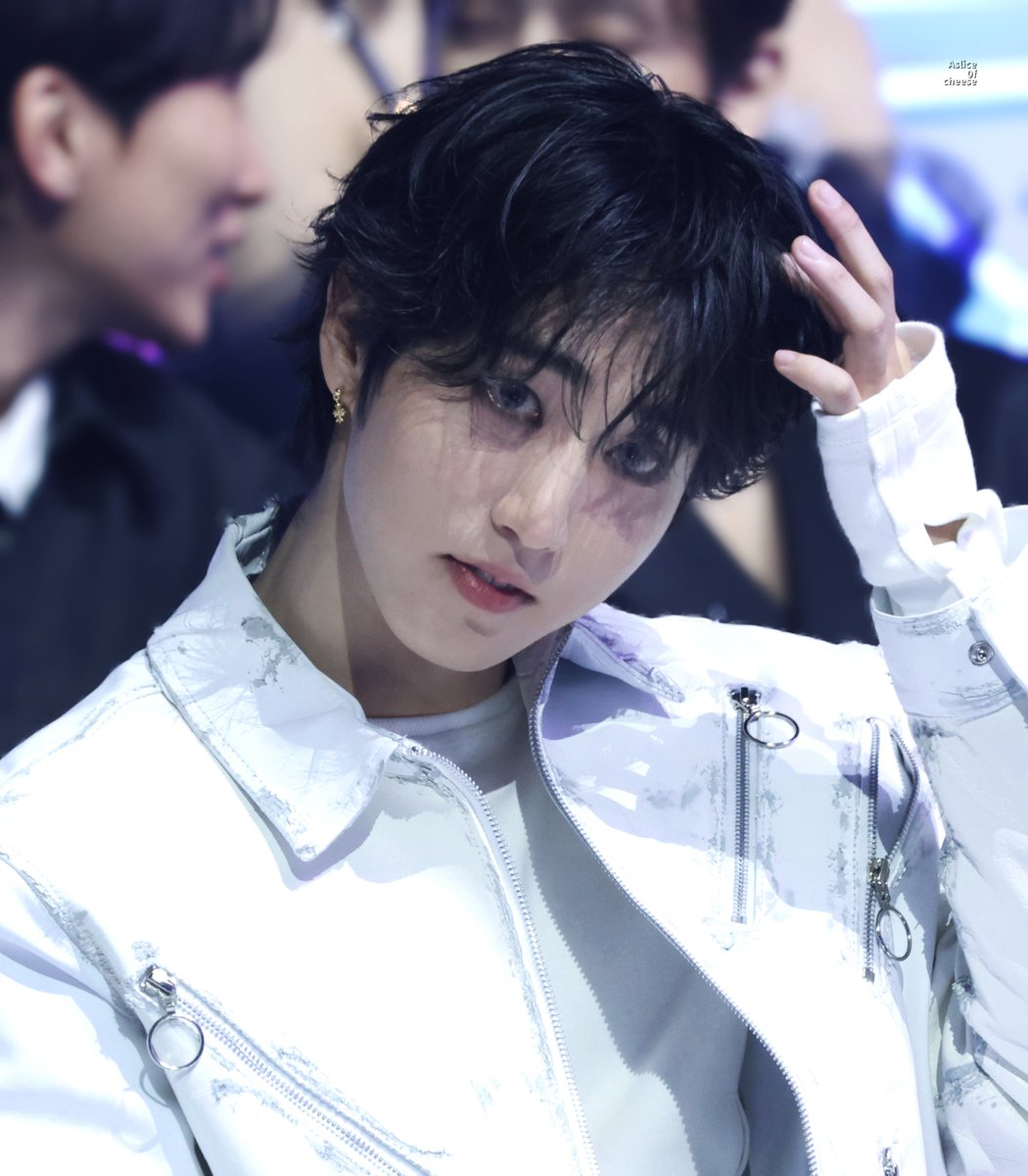 20251115 KGMA #Straykids #HAN #한지성 #한

귀중한..