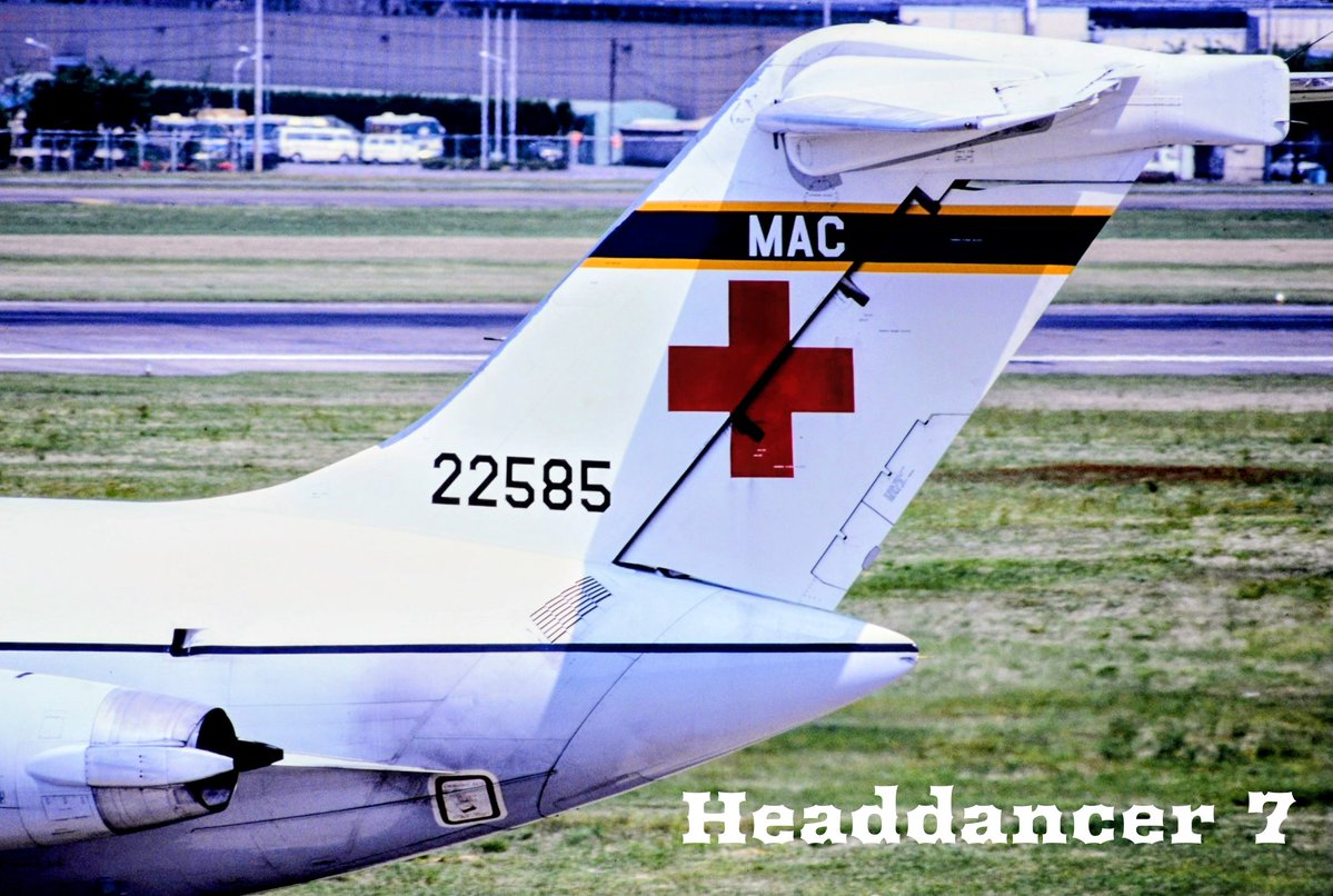 垂直尾翼だけで1イイネ目指す