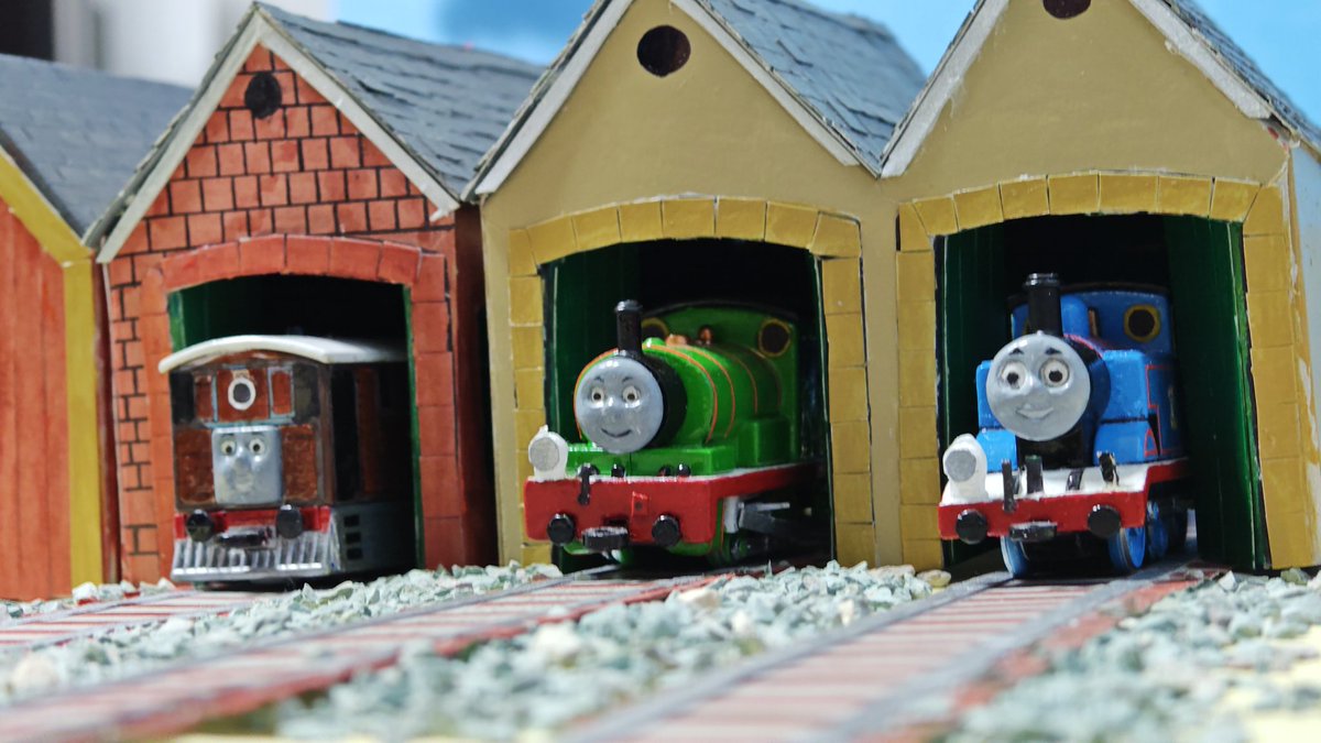 砂利があると大分雰囲気が違うけど片付けが面倒くさい。どうする？