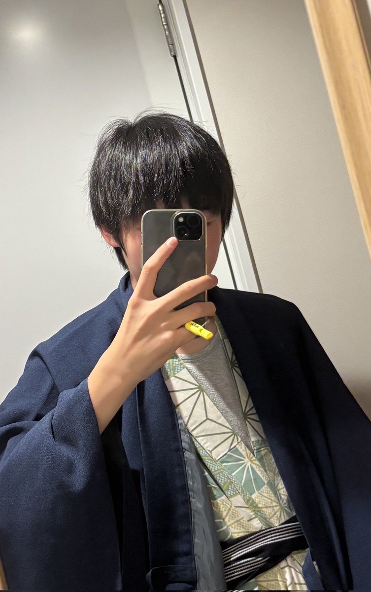 相方のしいろ君<a href="/Sirokunch/">AST 翠守 しいろ 🍌🟩</a>の昔と今

昔「バナナ🍌」
今「おんま！」

←昔　今→