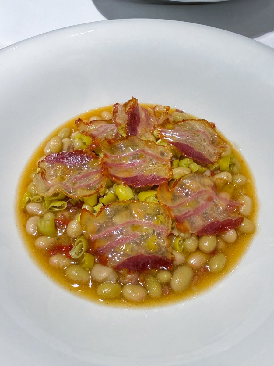 vilaviniteca tweet media