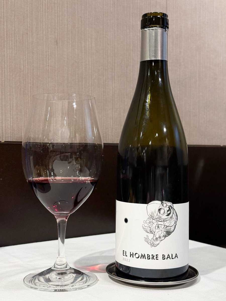 vilaviniteca tweet media