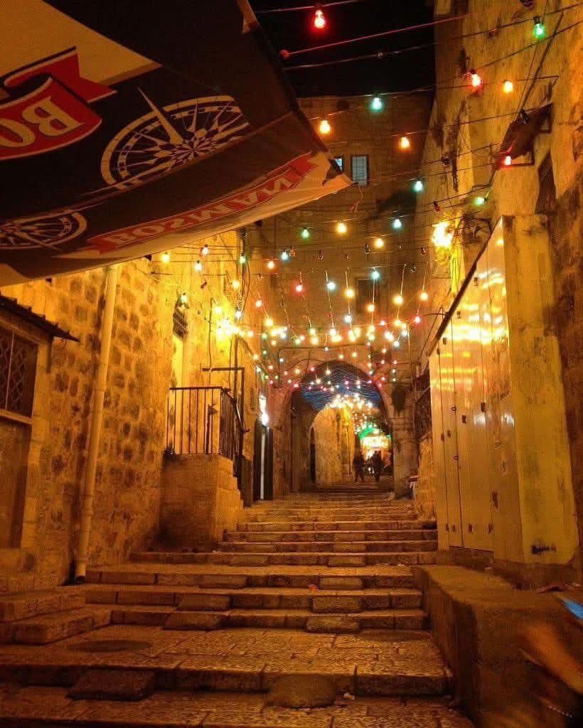 İsrail Kudüs’te Ramazan süslemeleri asılmasını yasakladı bu sene.

Yani Ramazan süslemeleri size rahatsızlık veriyorsa İsrail’le güçlü bir ortak noktanız var haberiniz olsun.