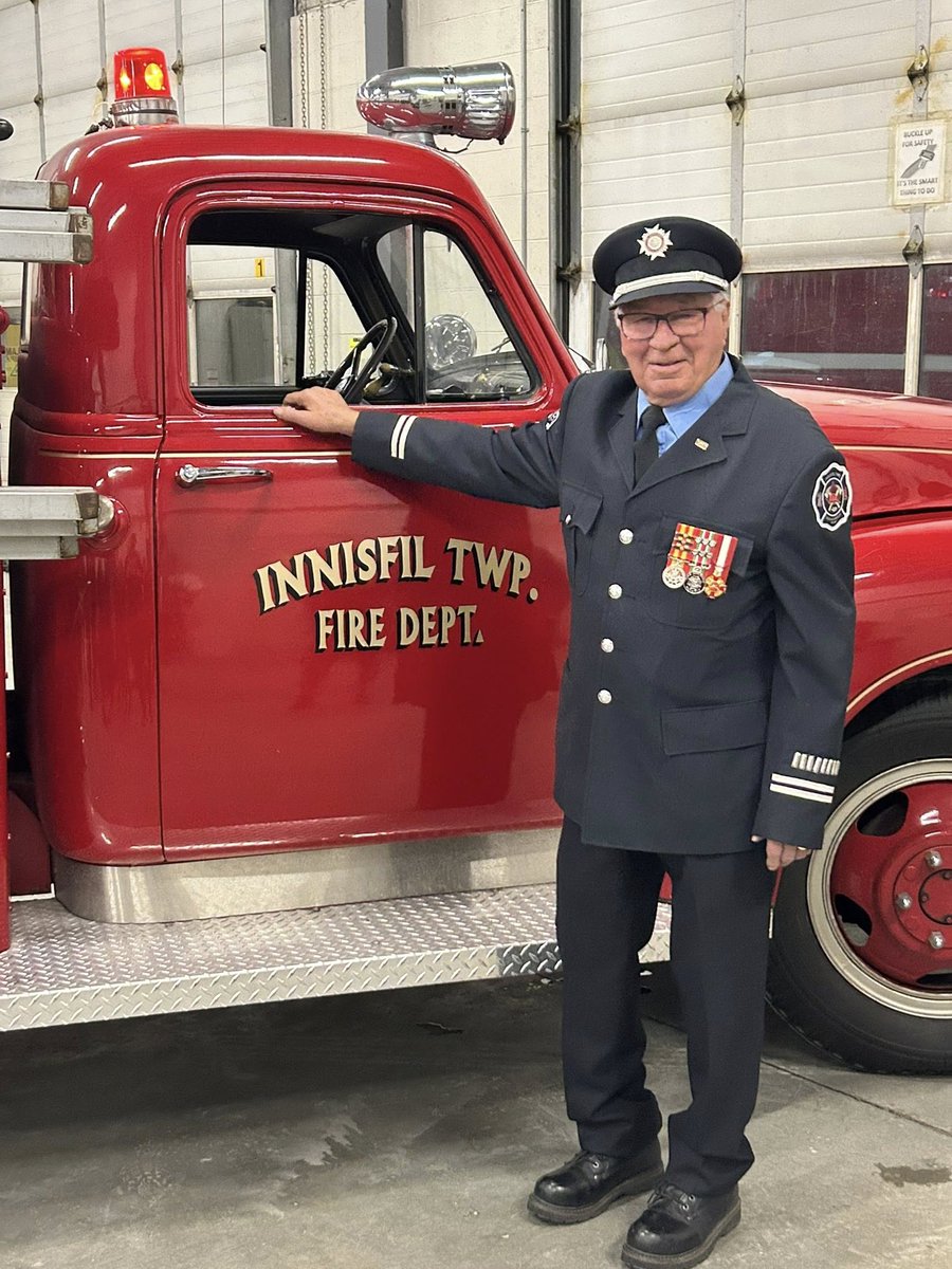🚒 After 60 years of service as a Volunteer Captain, Wayne Ayres is officially hanging up his helmet.
Thank you, Wayne, for six decades of leadership, dedication, and service to our community. 👏🔥