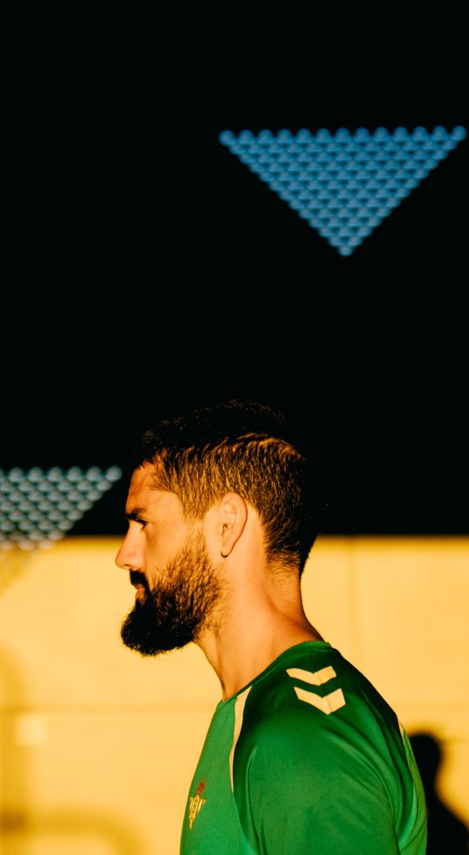 No viene mucho a cuento en estos momentos (o quizá sí), pero nunca es mal día para mandar apoyo y fuerza a <a href="/isco_alarcon/">ISCO ALARCON</a>. Has demostrado muchas veces que eres capaz de sobreponerte a todas las trabas que la vida te ha puesto por delante. Y esta vez no será distinto. Tienes a una