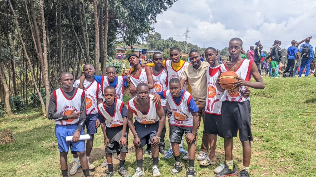 ESMukungu's tweet photo. Our teams of basketball girls and boys at ES MUKUNGU they get the second place at the district level in the interschools competition even if we haven't the basketball ground. https://t.co/wf3ZkSZFHN