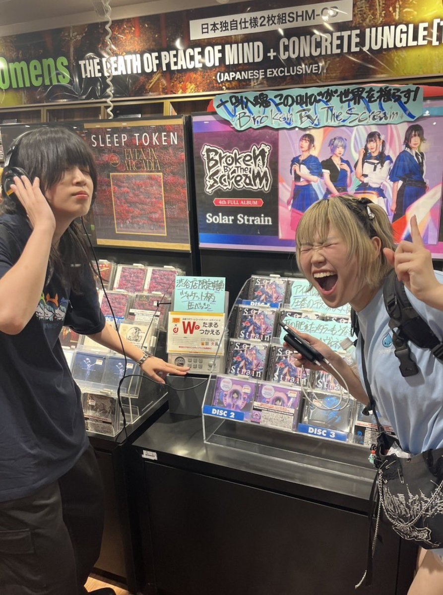 これ何回見てもかわいい🤣(右が元ネタ)