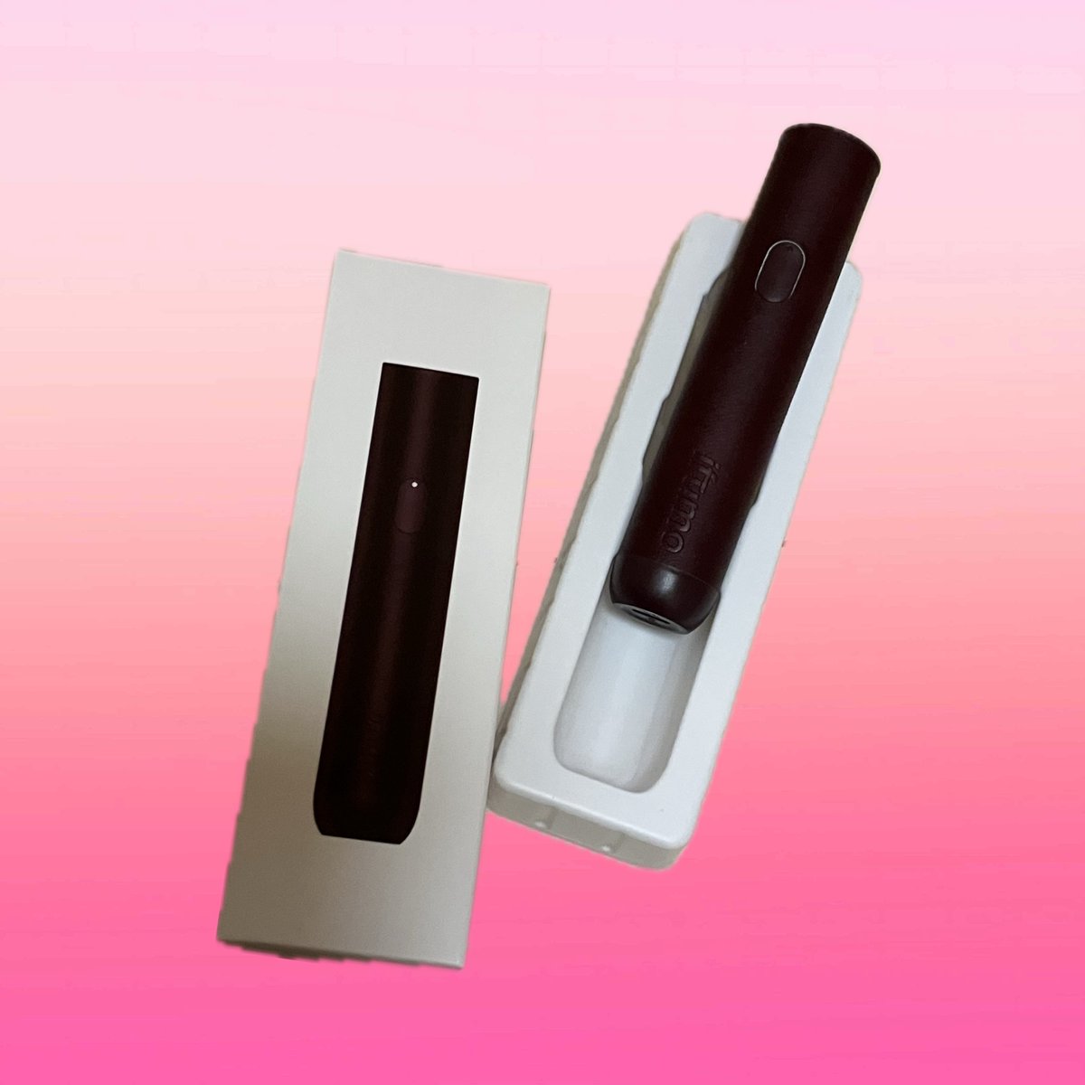 ifumo様<a href="/ifumojapan/">ifumo / イフモ 公式アカウント 🇯🇵</a> より
いただきました😻💕

高級感があってびっくり.ᐟ .ᐟ
iQOSが1本で2回吸えちゃう優れものなんです😭🙌🏻低音、高音モード設定できお値段も今なら2980円とお手頃🙌🏻2回目の吸い心地も良く嬉しいです🥰

ありがとうございました🩷
 #ifumo