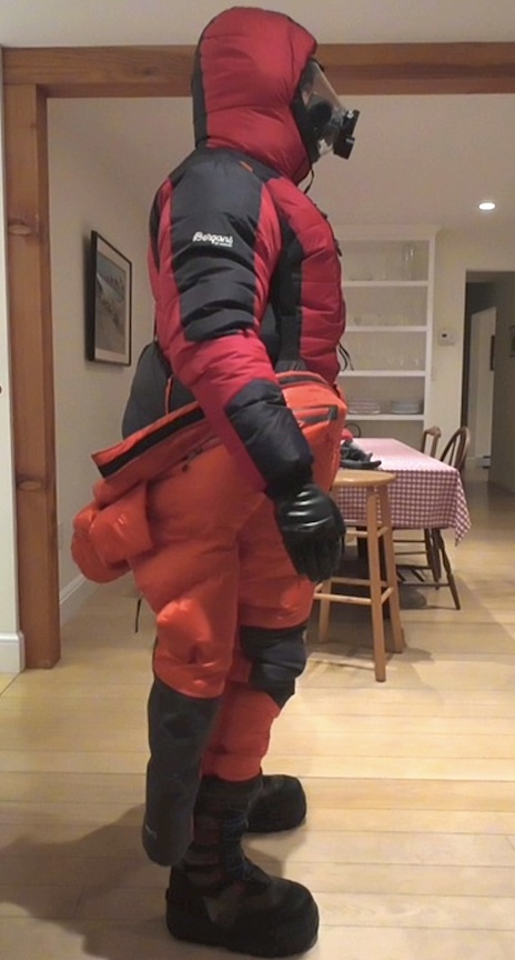 Sneusuit tweet media