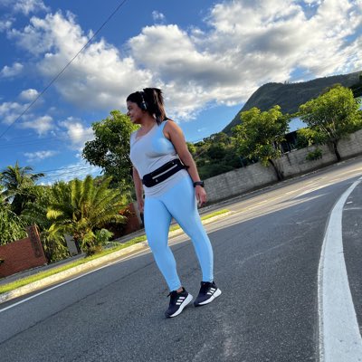 bollisfernanda's tweet photo. #NovaFotoDePerfil https://t.co/ZveVoJNvo5