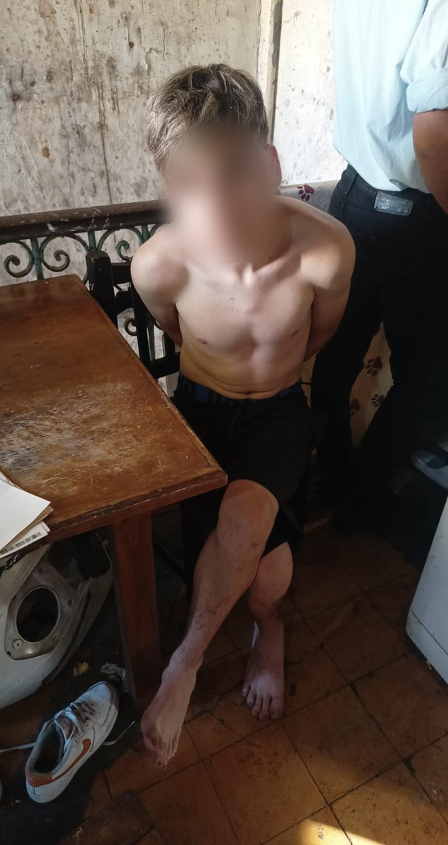 La <a href="/PoliciaCiudadBA/">Policía de la Ciudad</a> detuvo en el barrio de La Boca al “Chikunguña”, un ladrón de 16 años acusado de integrar una banda vinculada a robos a mano armada en comercios junto con un delincuente apodado “El Dengue”, quien también fue capturado días atrás.